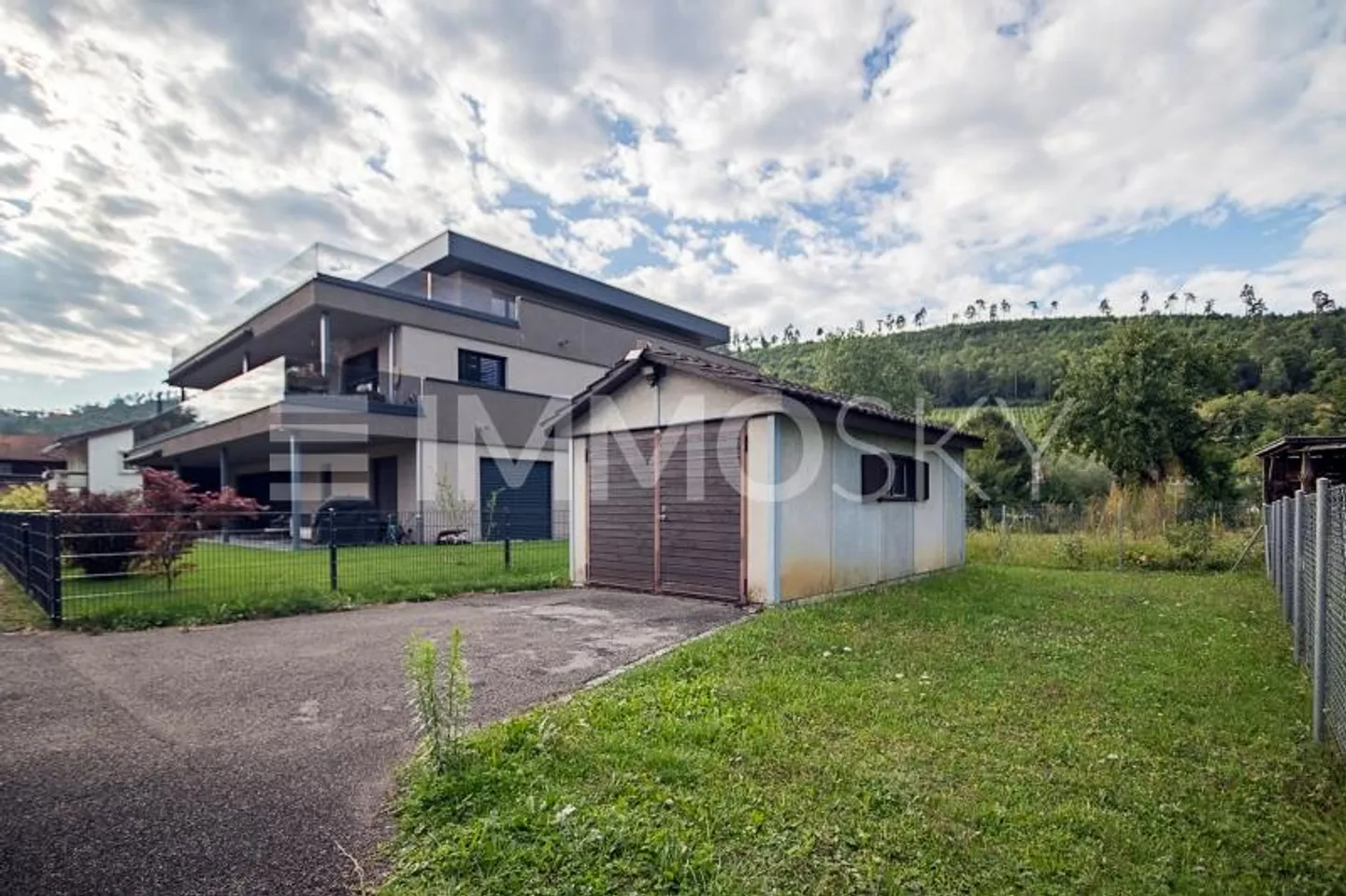 Small area, very big - Photo 2 of 6