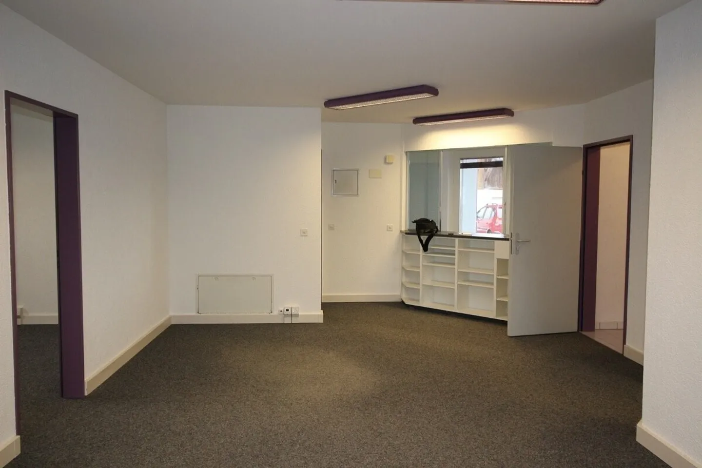 Office space for rent - Photo 1 of 13