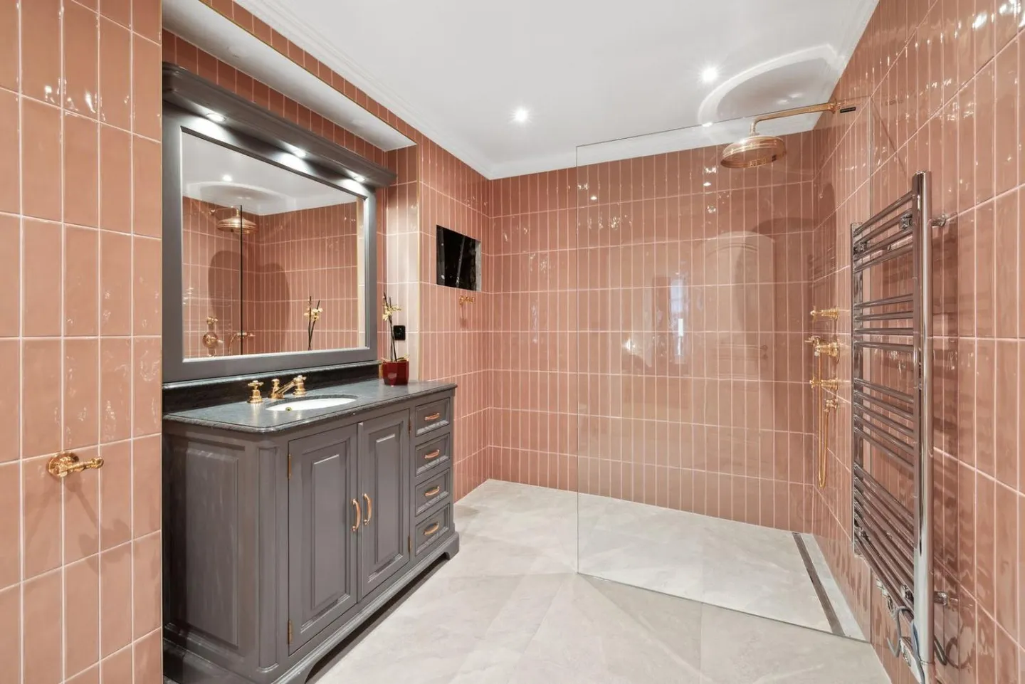 9,5-Zimmer-Haus - Foto 8 von 11