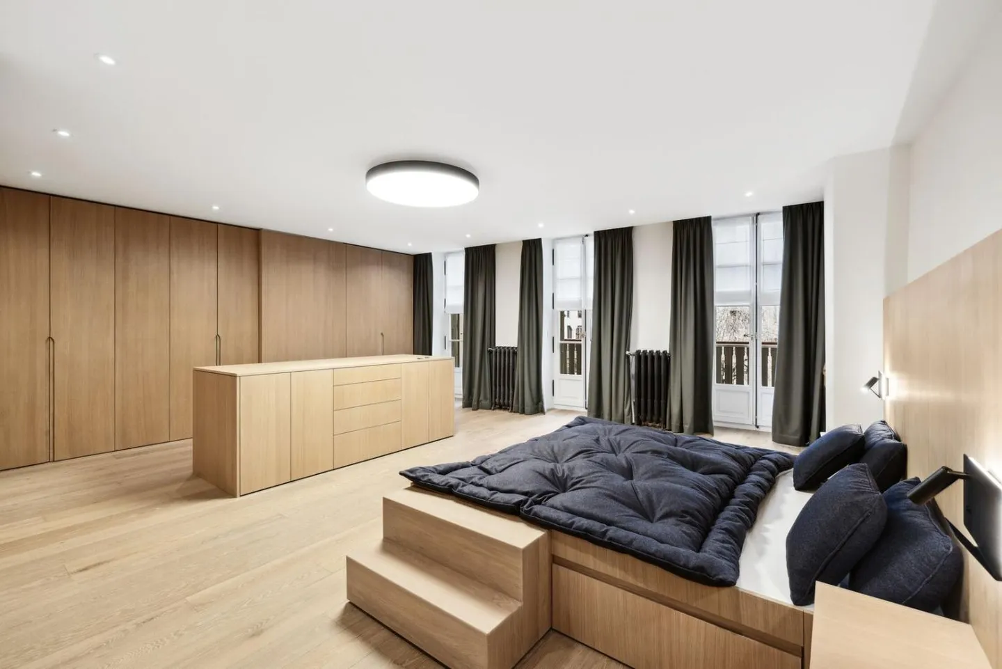 9,5-Zimmer-Haus - Foto 3 von 11