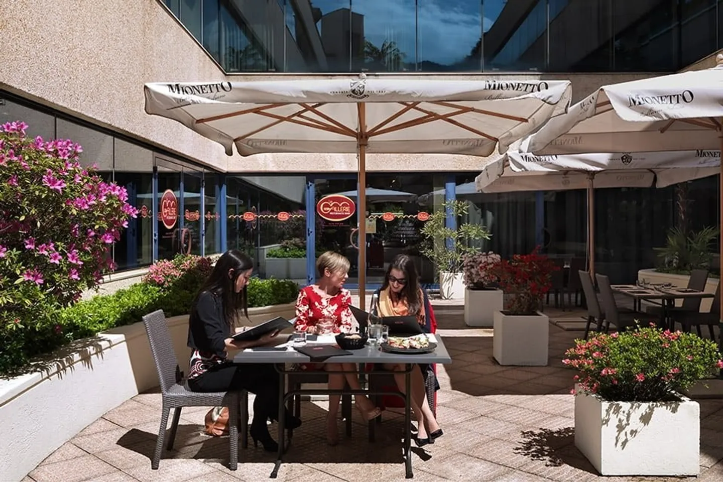 LUGANO NORTH - OFFICE RENTALS FURNISHED FROM 17 TO 60 SQM IN A STRATEGIC AREA - Photo 6 of 17