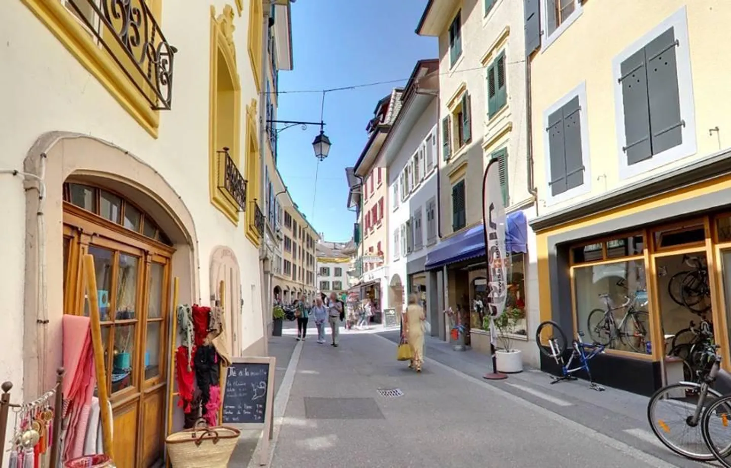 Charmant appartement sous les combles de 3 pièces au 4ème étage - Photo 1 sur 7