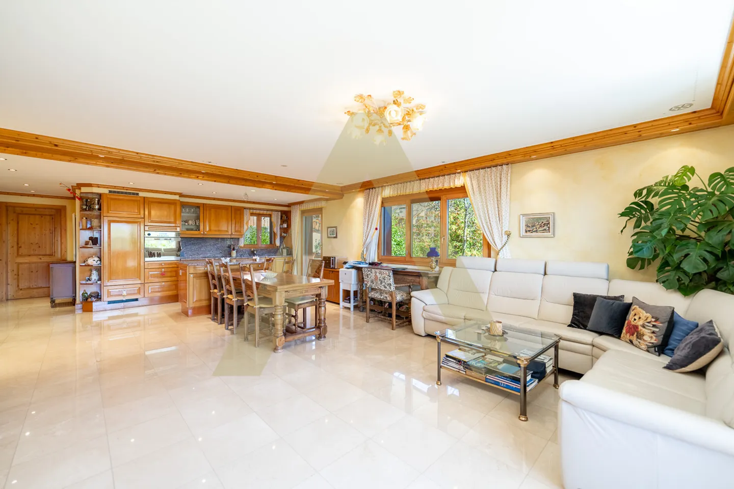 Appartamento elegante vicino al centro della località - Foto 2 di 7