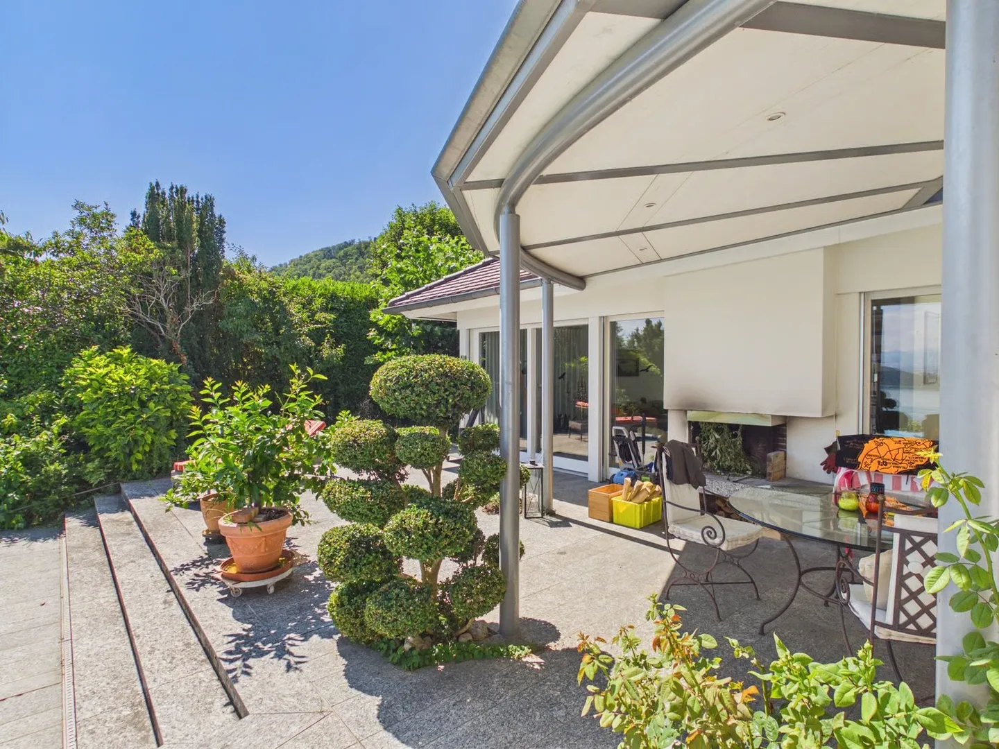 Exklusive Villa mit Pool und Seesicht in Ligerz - Foto 4 von 16