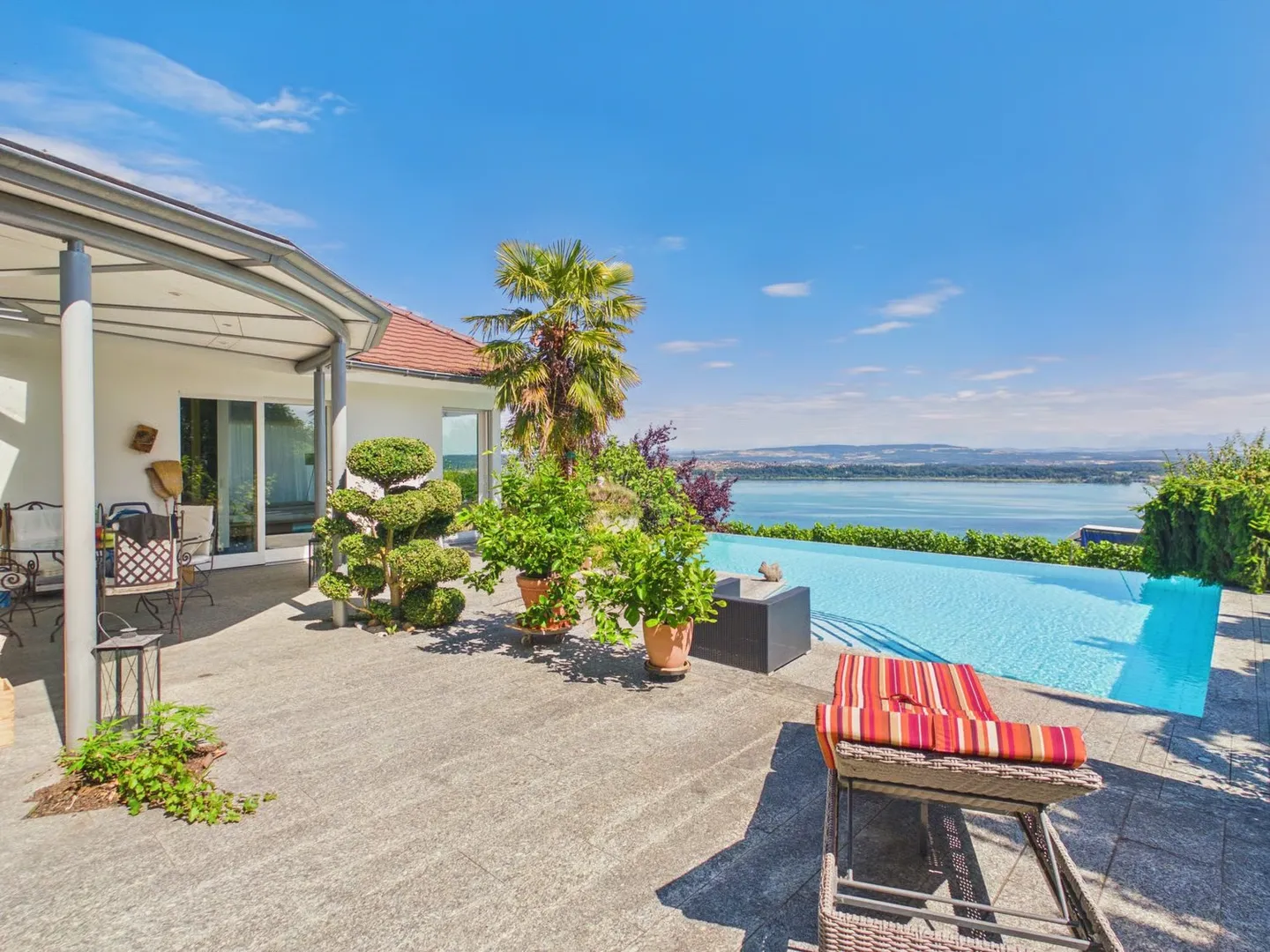 Exklusive Villa mit Pool und Seesicht in Ligerz - Foto 6 von 16