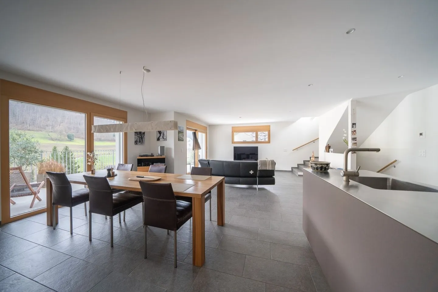 Modernes Zuhause mit traumhafter Aussicht - Foto 5 von 13