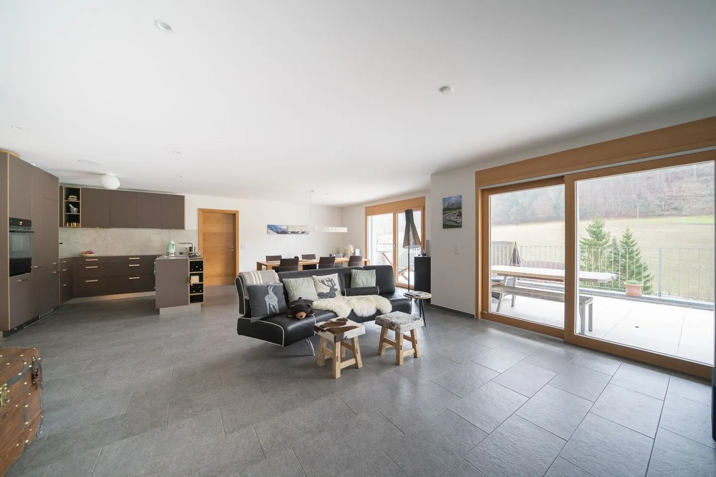 Modernes Zuhause mit traumhafter Aussicht - Foto 6 von 13