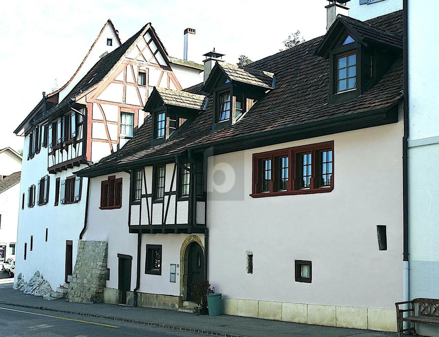 Stilvolles Doppelhaus - Foto 5 von 6