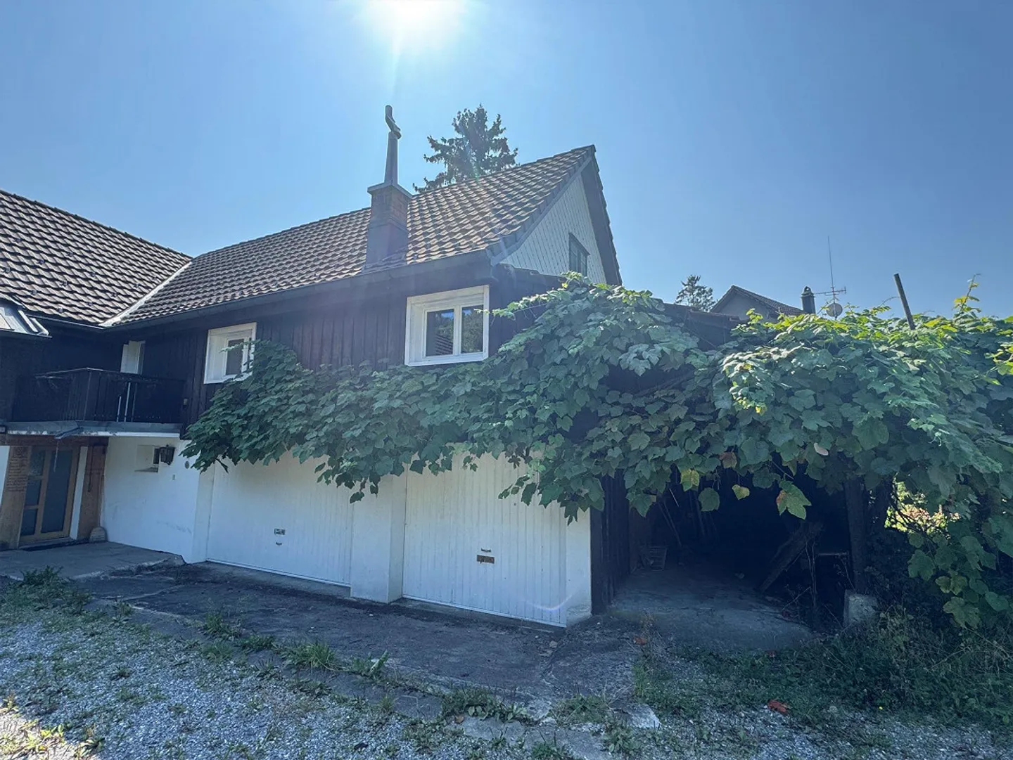 Vivre dans le vert - Charmante maison avec grand jardin paradisiaque - Photo 3 sur 22