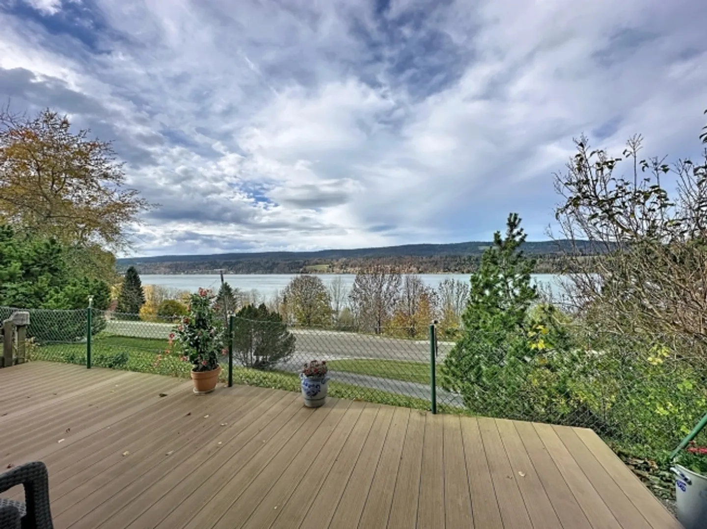 Einzelvilla mit Blick auf den See - Foto 5 von 14