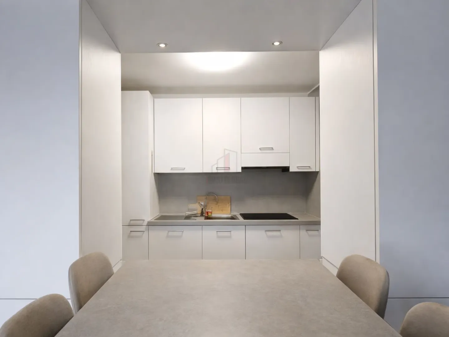 Vue LAGO, APPARTEMENT EXCLUSIF DE DEUX CHAMBRES - Photo 4 sur 9