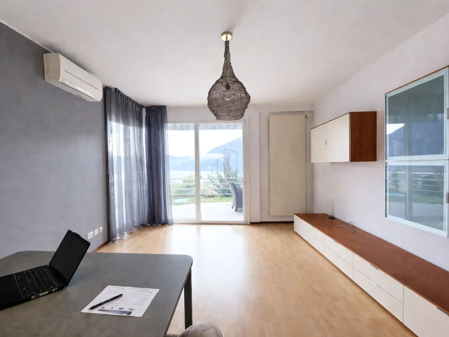 Vue LAGO, APPARTEMENT EXCLUSIF DE DEUX CHAMBRES - Photo 5 sur 9
