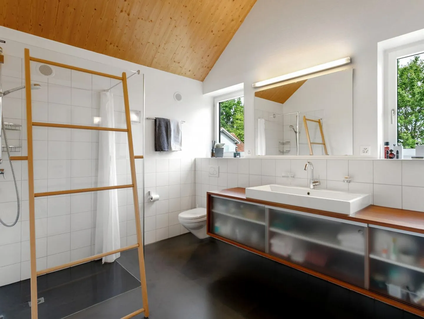Idillio residenziale elegante vicino al lago - Foto 4 di 8
