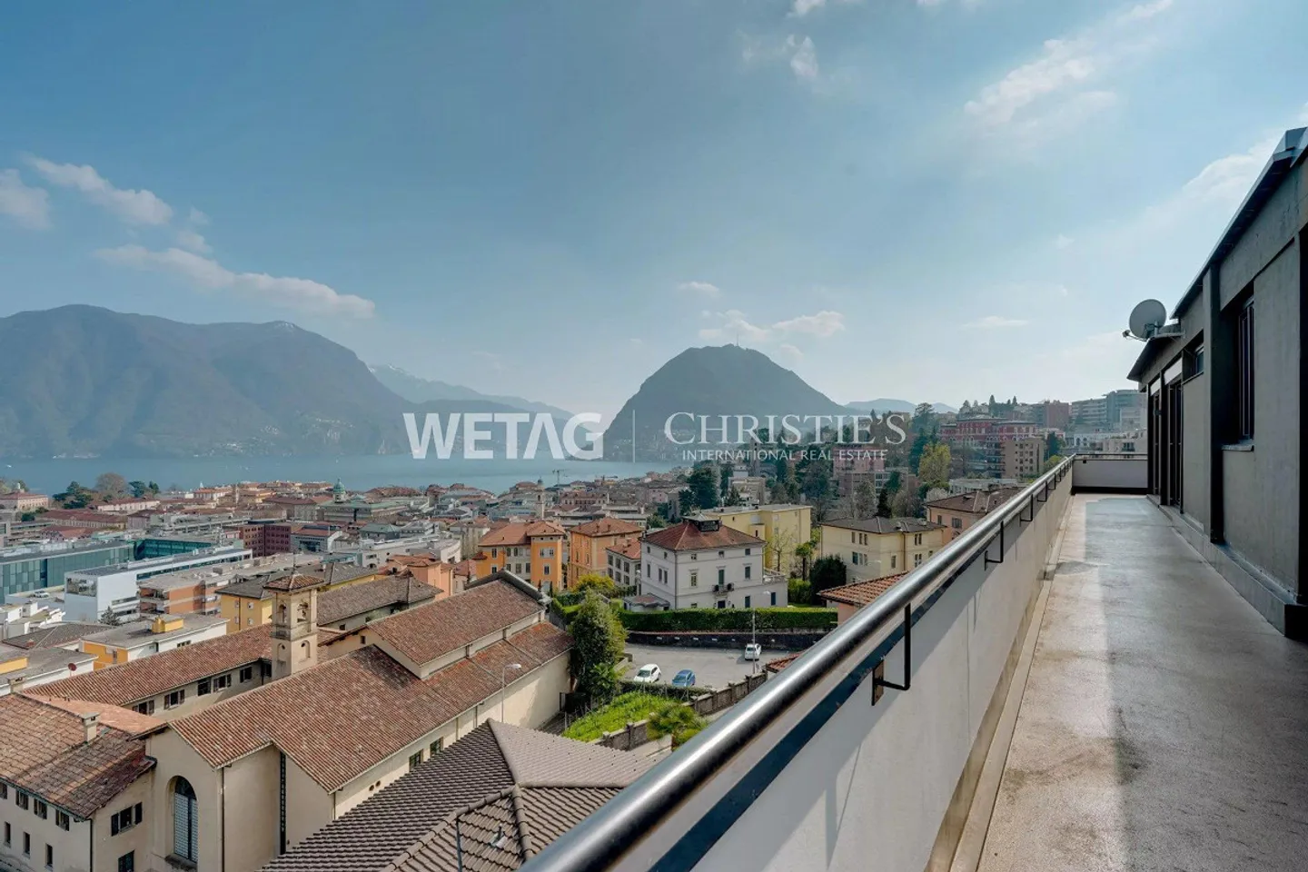 Lugano: Elegant Penthouse Apartment with City & Lake View - Possible as a Second Home - Photo 6 of 13