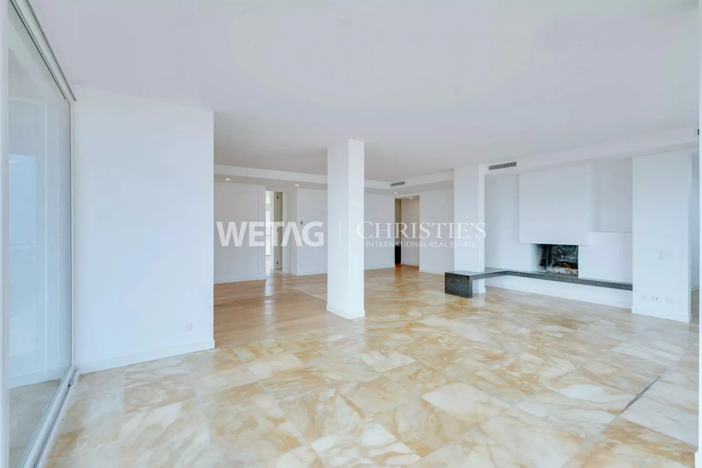 Lugano: Elegant Penthouse Apartment with City & Lake View - Possible as a Second Home - Photo 9 of 13
