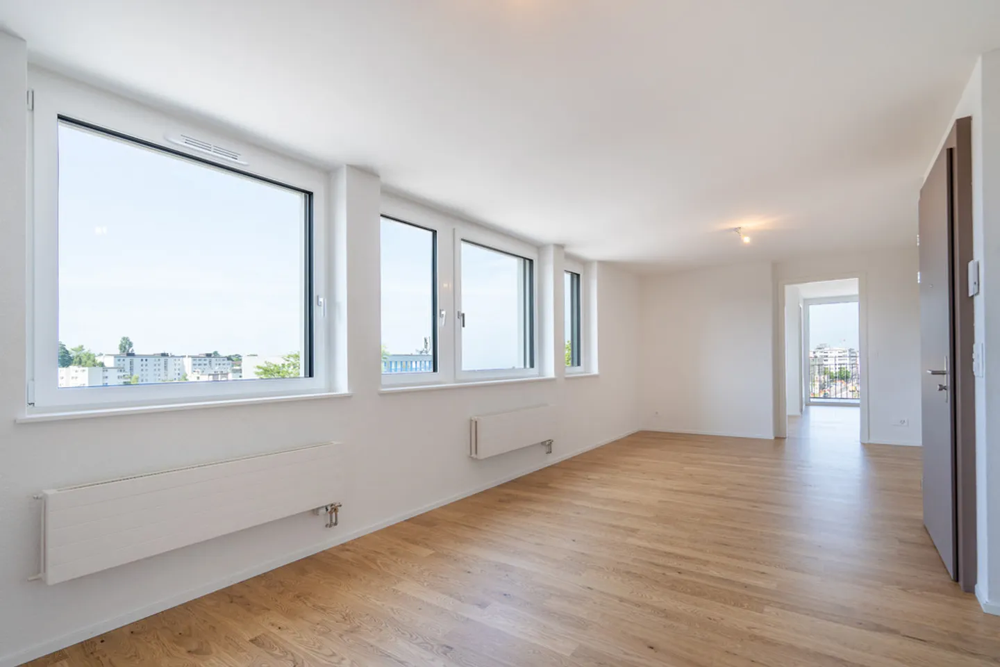 Appartement 2.5 pièces - Photo 2 sur 7