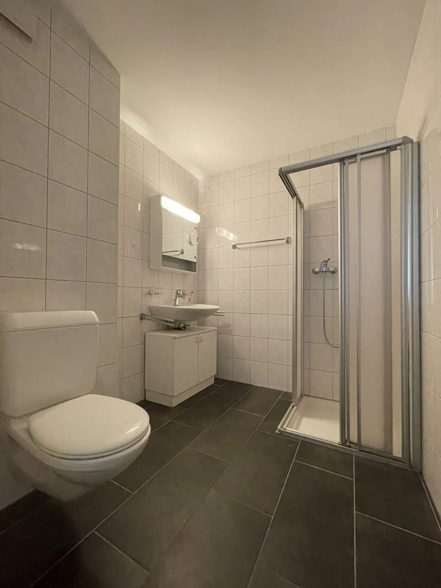 CORMEROD (DE) - 2,5 Zimmer im 1. Stock - Foto 8 von 8