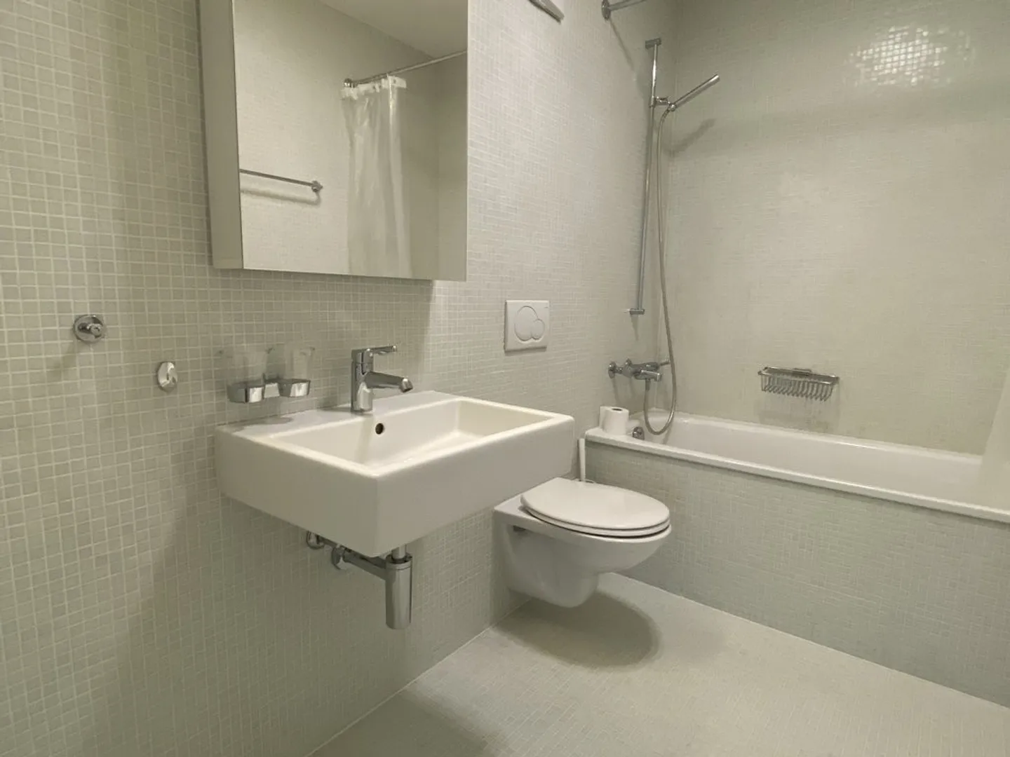 Modern Living in a Central Location - Photo 5 of 7