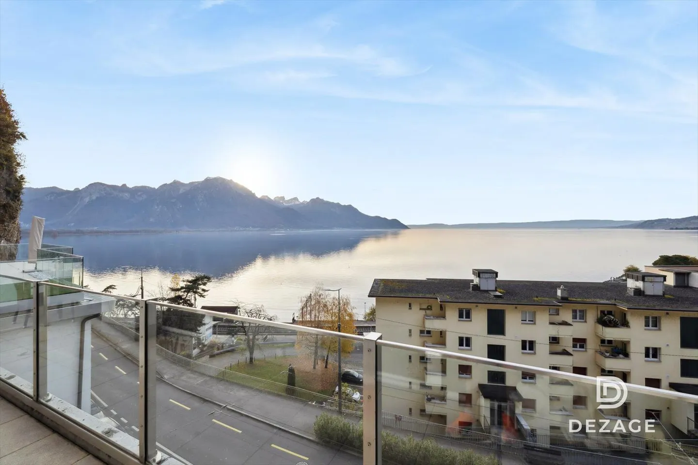 Spectacular view of Lake Geneva and the mountains, just steps from Montreux and the lake - Photo 2 of 11
