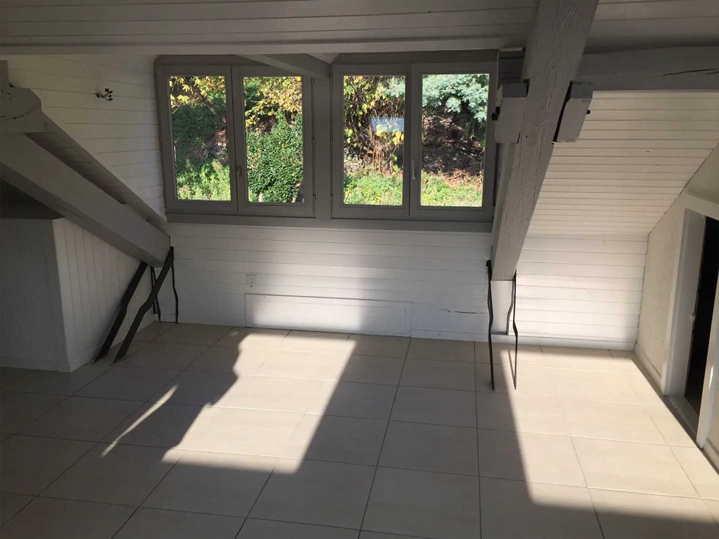 Brissago; 2.5 Dachwohnung mit Terrasse - Foto 7 von 16