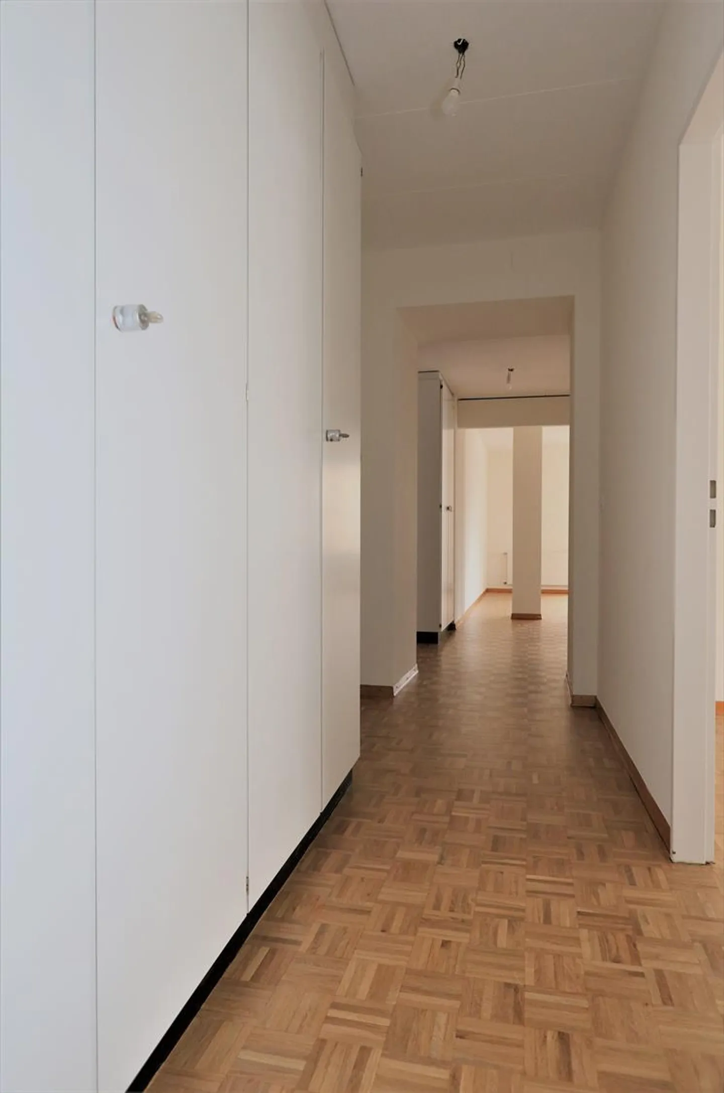 Wohnung mit 4 Zimmern in Pâquis - Foto 9 von 13