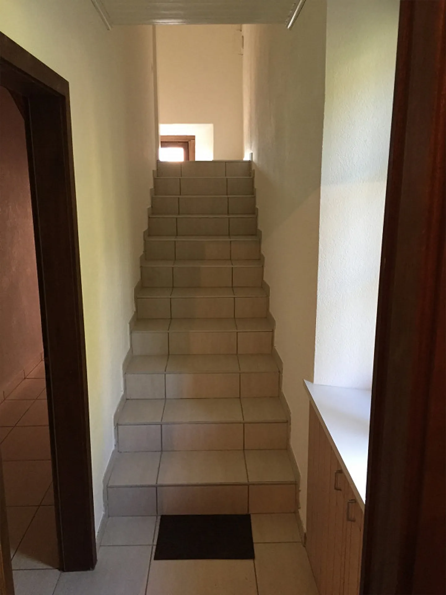 Brissago; 2.5 Dachwohnung mit Terrasse - Foto 11 von 16