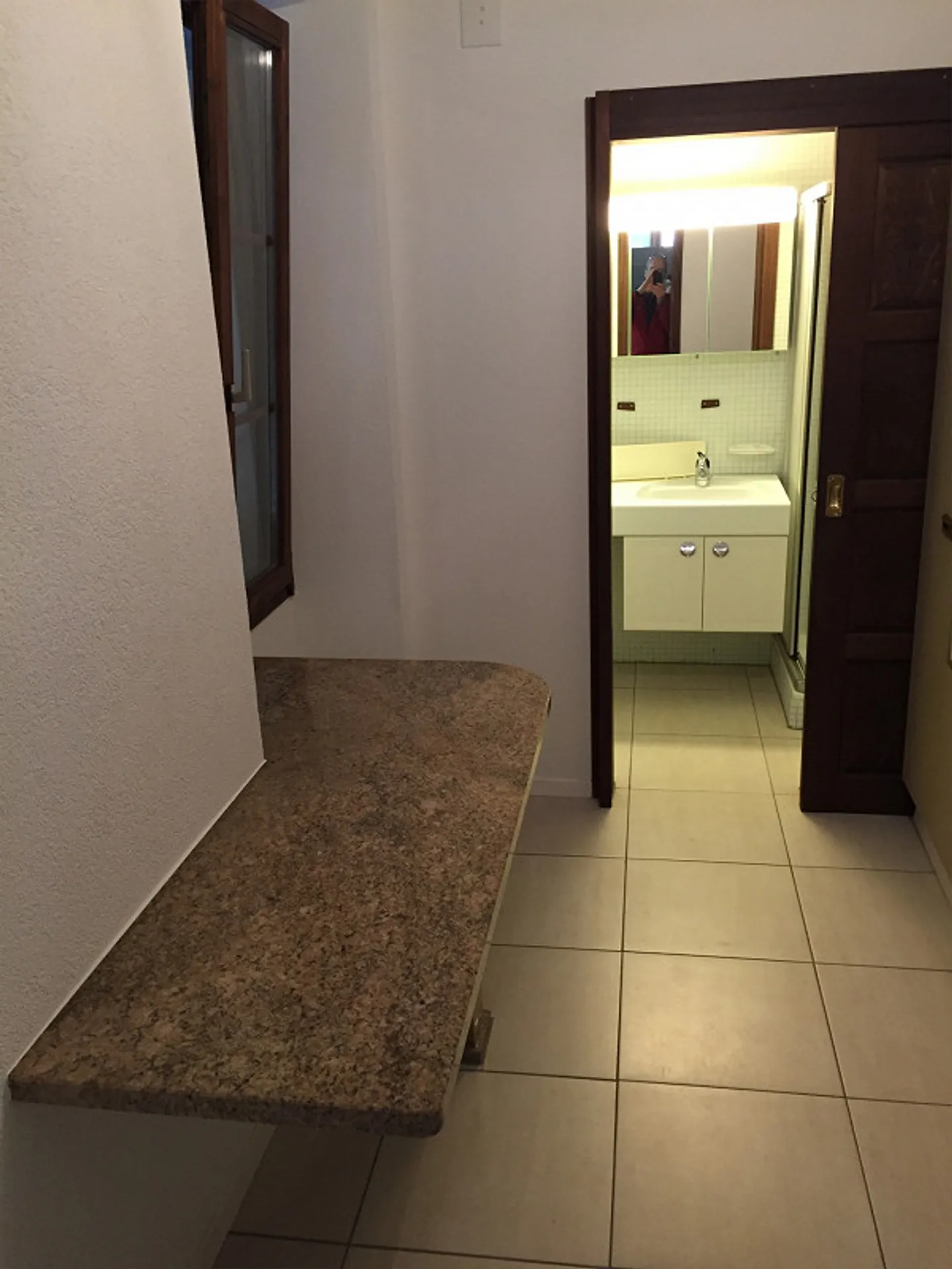 Brissago; 2.5 Dachwohnung mit Terrasse - Foto 12 von 16