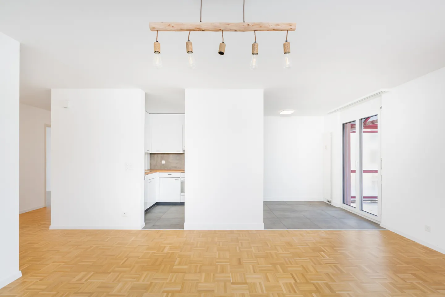 3-Zimmer-Wohnung mit Balkon und Parkplatz - Neyruz - Foto 2 von 8