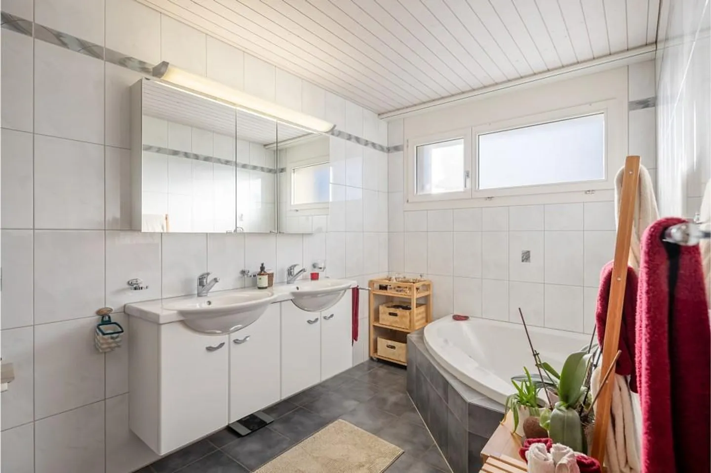 Charming Single-Family Home with Garden & Plenty of Space to Feel Good - Photo 6 of 6