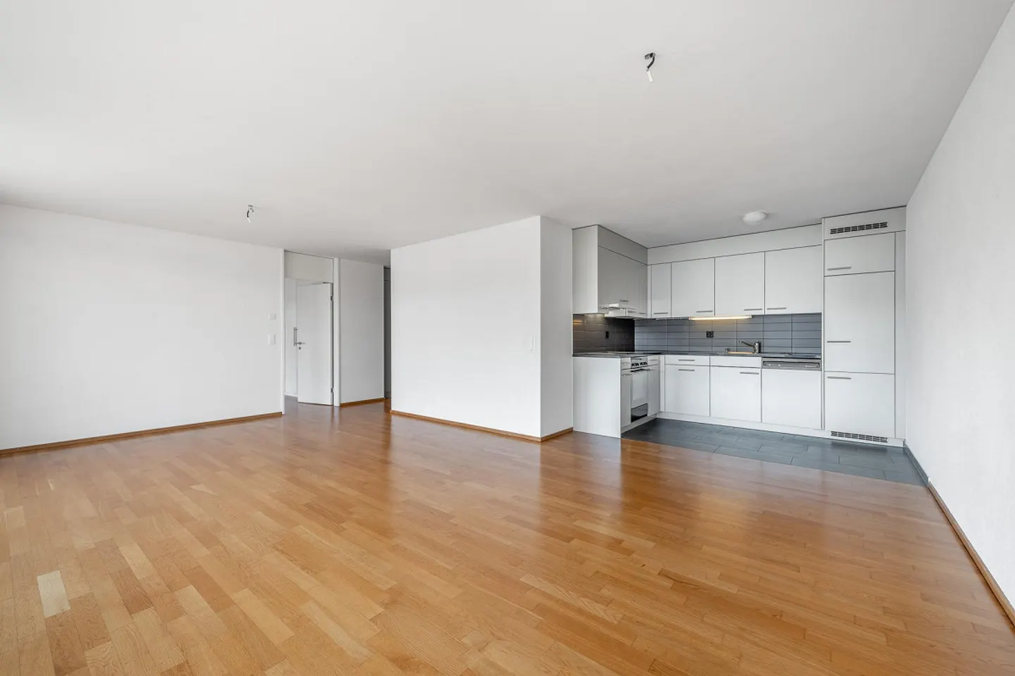 Zona residenziale centrale a Wetzikon! - Foto 8 di 12