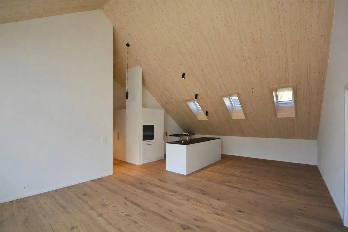 PRIMA UTILIZZO | APPARTAMENTO PENTHOUSE AFFASCINANTE | VICINO ALLA NATURA - Foto 4 di 12