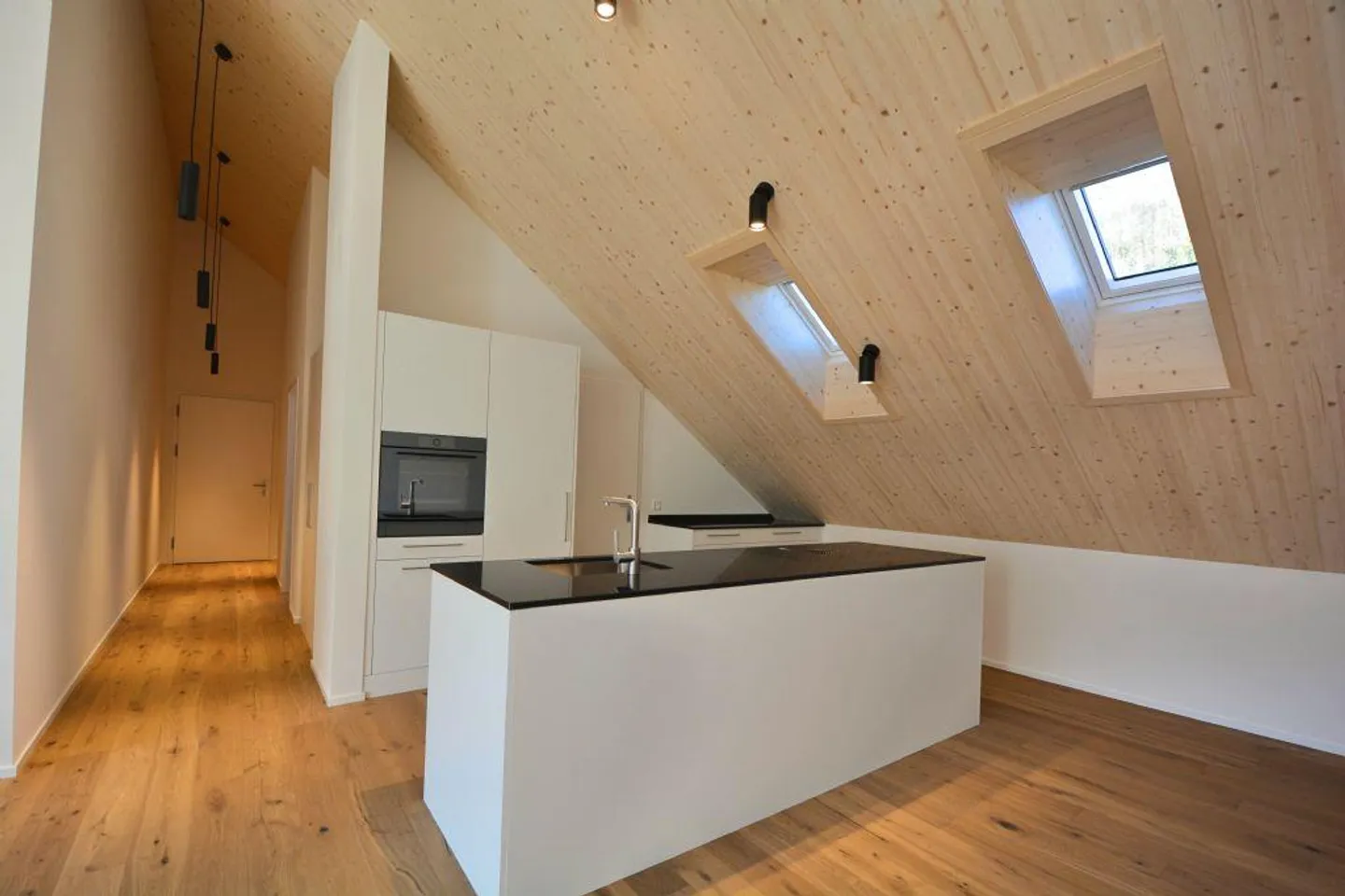 PRIMA UTILIZZO | APPARTAMENTO PENTHOUSE AFFASCINANTE | VICINO ALLA NATURA - Foto 5 di 12