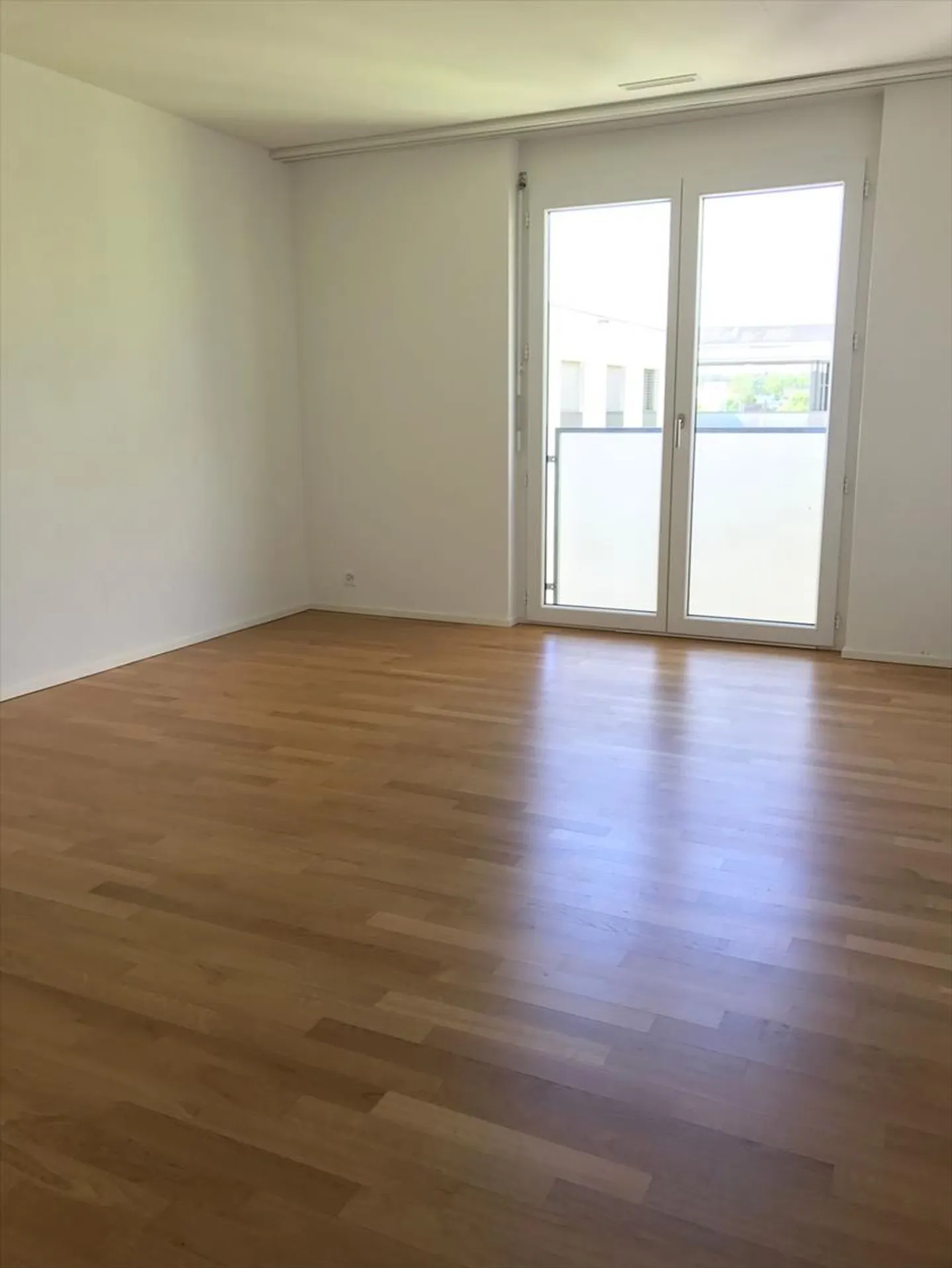 AFFITTARE SENZA DEPOSITO - Cercasi nuovo inquilino per un ampio appartamento di 2,5 locali a Neugut - Foto 4 di 5