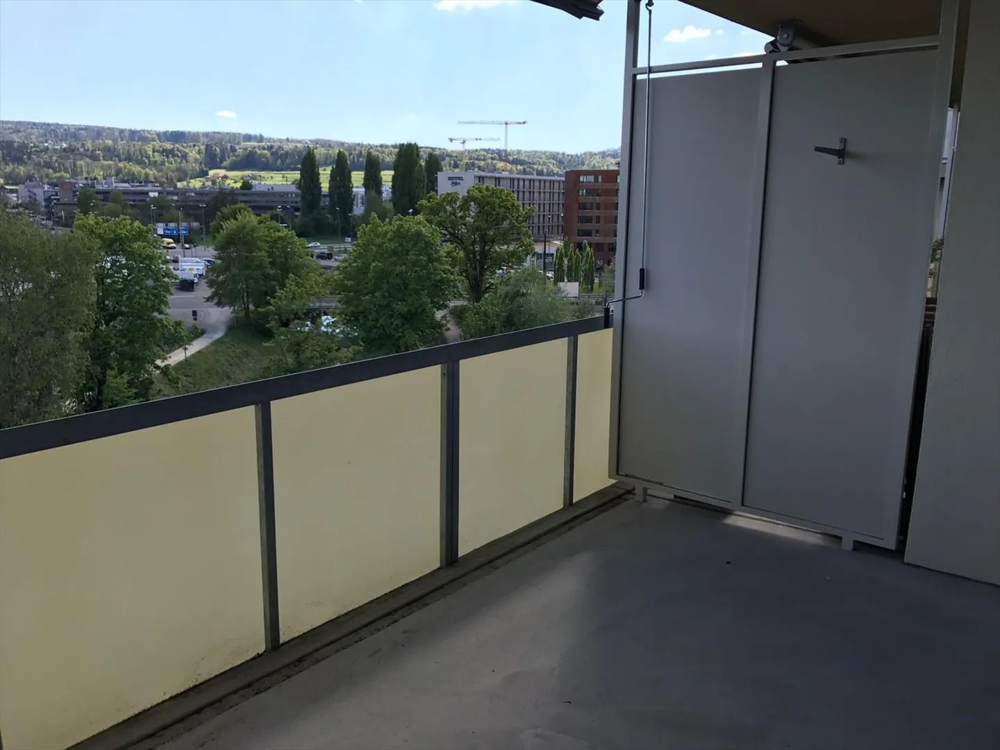 AFFITTARE SENZA DEPOSITO - Cercasi nuovo inquilino per un ampio appartamento di 2,5 locali a Neugut - Foto 5 di 5