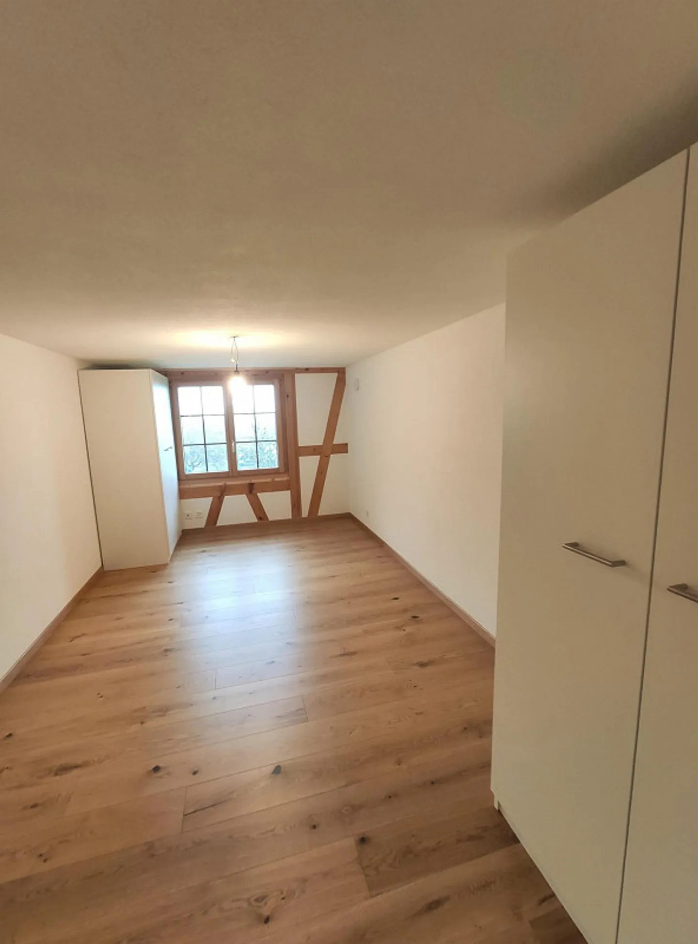 Sehr schön ausgebaute 4.5 Zimmer Wohnung an ruhiger Lage - Foto 11 von 14