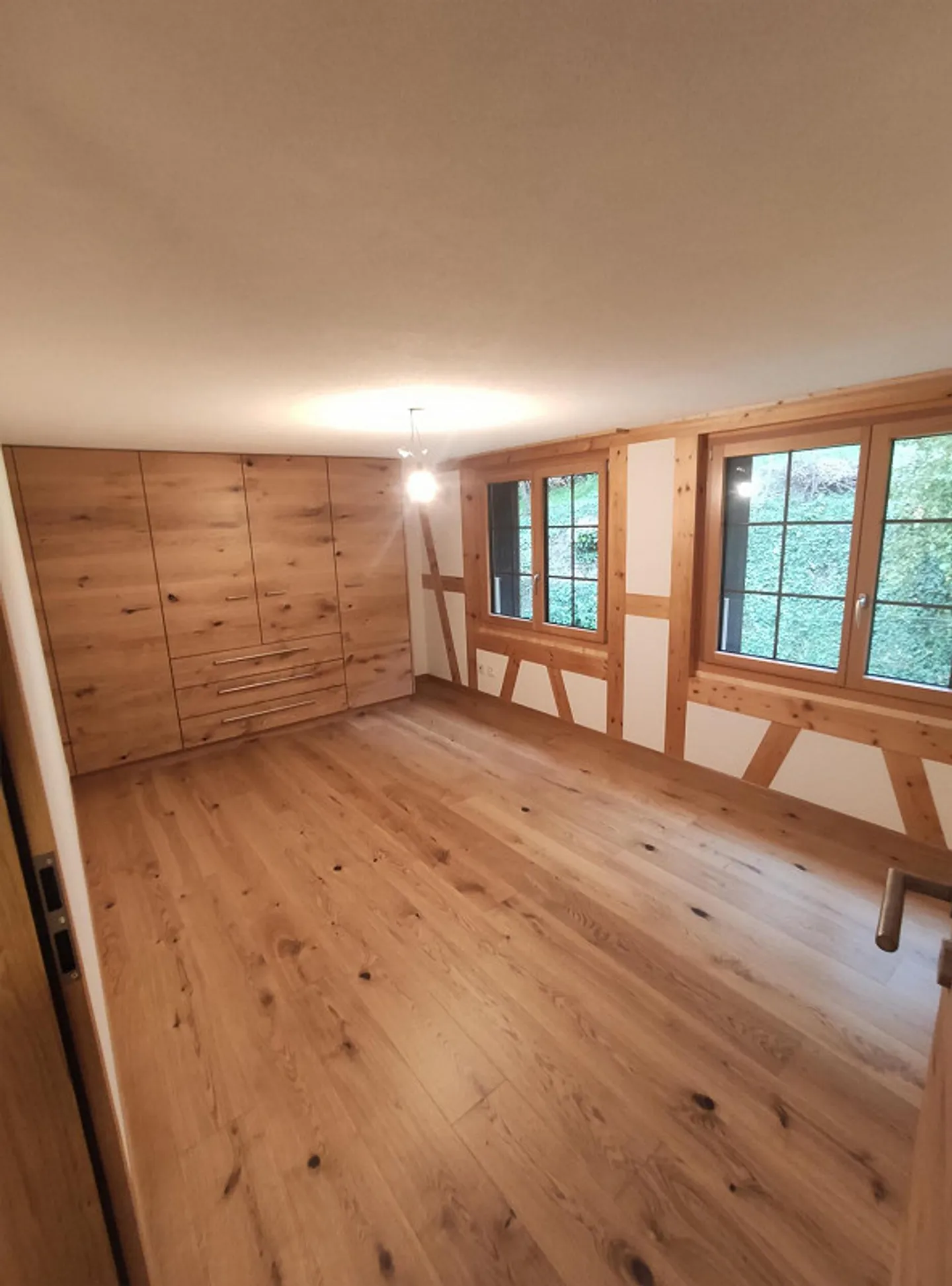 Sehr schön ausgebaute 4.5 Zimmer Wohnung an ruhiger Lage - Foto 12 von 14