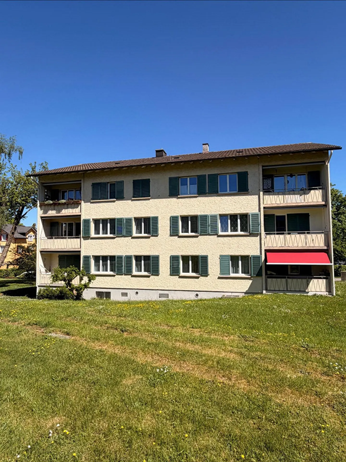 Appartement situé au calme à un prix équitable - Photo 1 sur 8