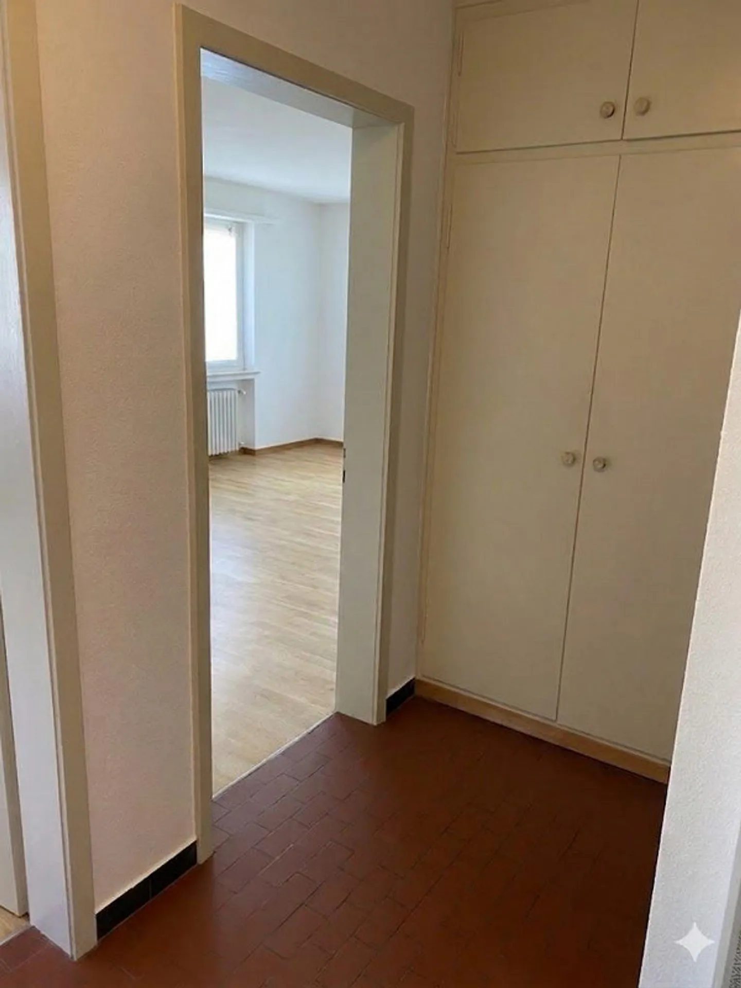Appartement situé au calme à un prix équitable - Photo 2 sur 8