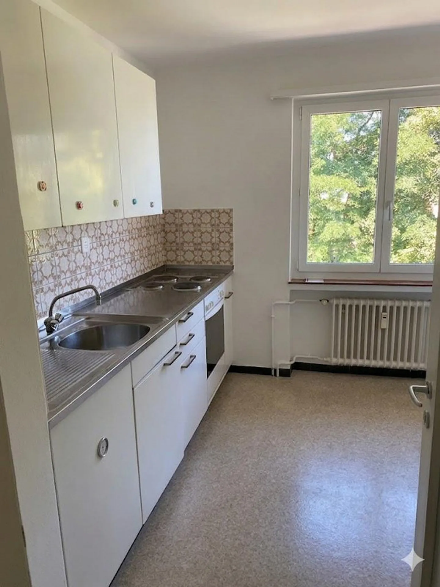 Appartement situé au calme à un prix équitable - Photo 3 sur 8
