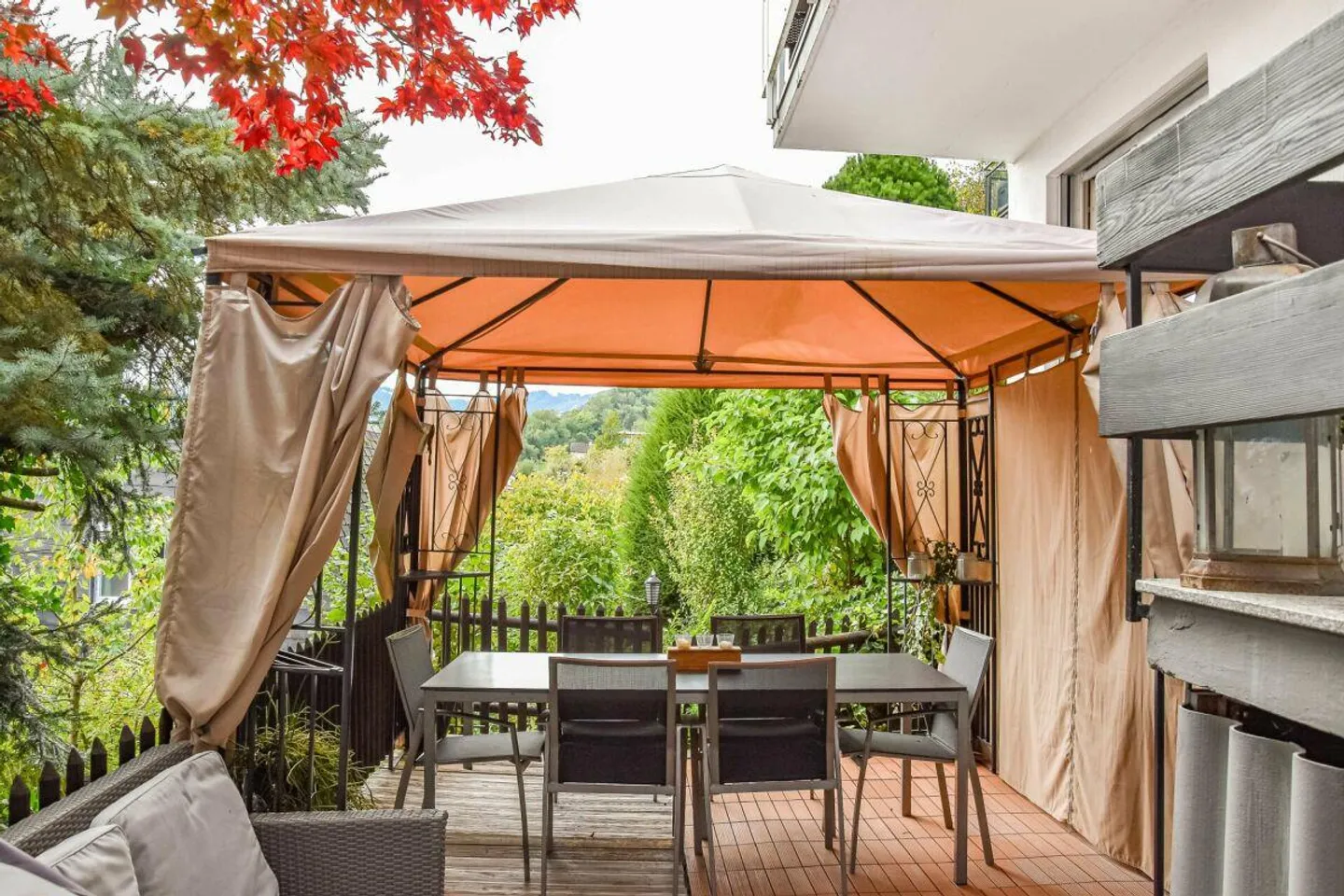 Single-family house with unique view - Photo 24 of 26