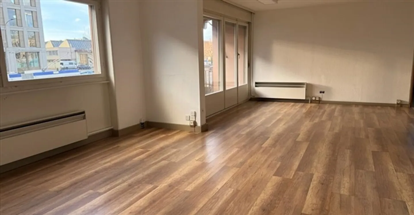 Bureau spacieux à Lausanne - Photo 3 sur 5