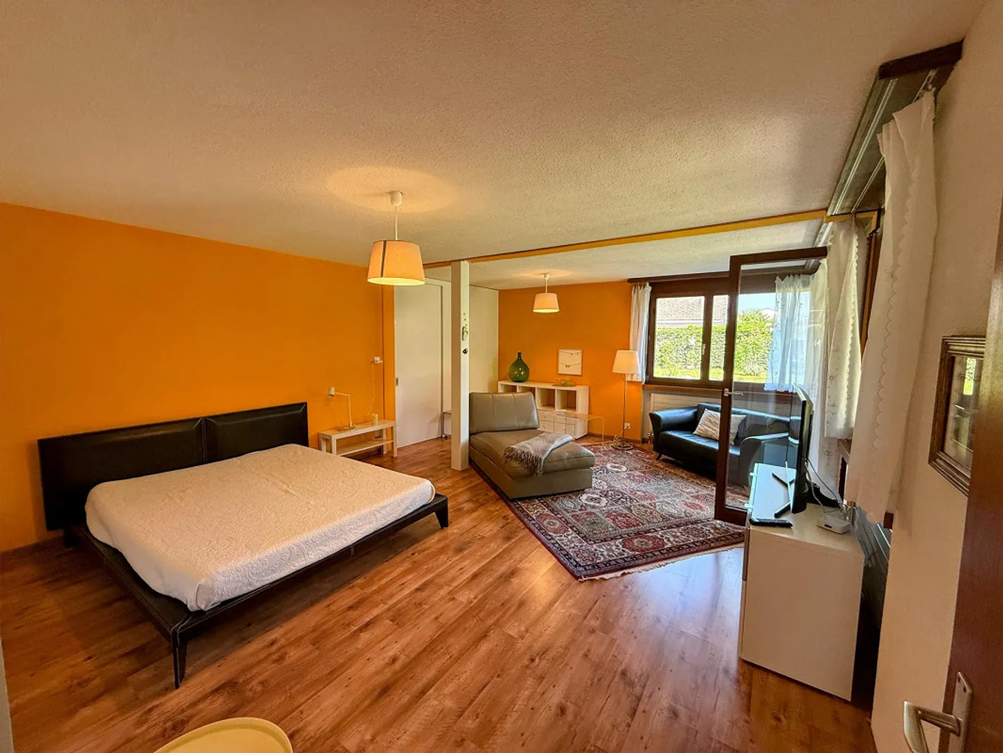 Vollausgestattete 2.5 Zimmer-Gartenwohnung - Foto 3 von 10