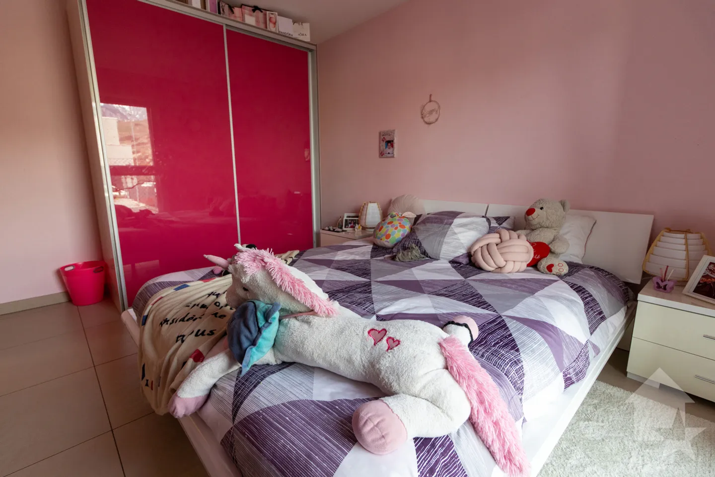 Magnificent villa in PPE with large garden and basement - Photo 13 of 34