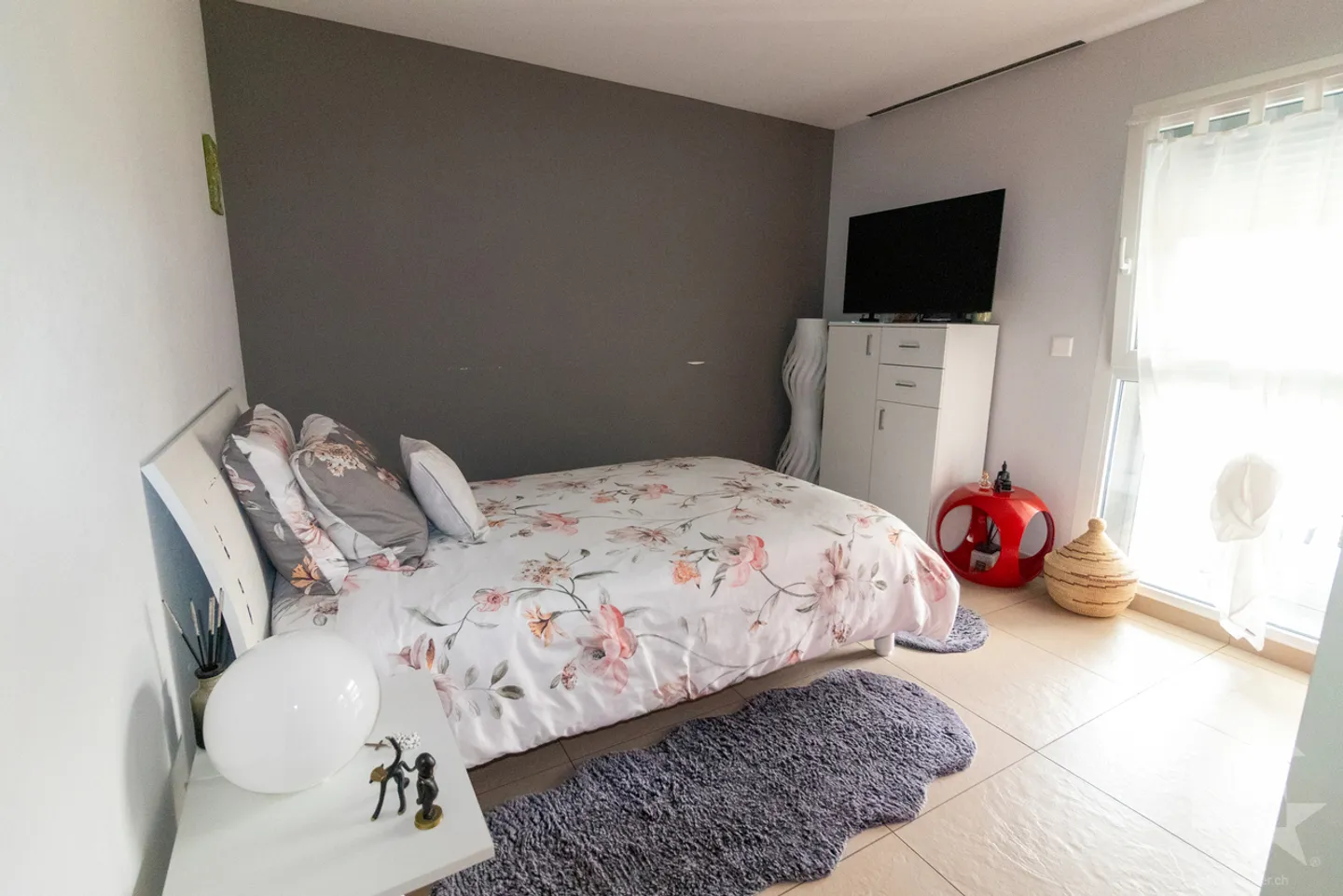 Magnificent villa in PPE with large garden and basement - Photo 14 of 34