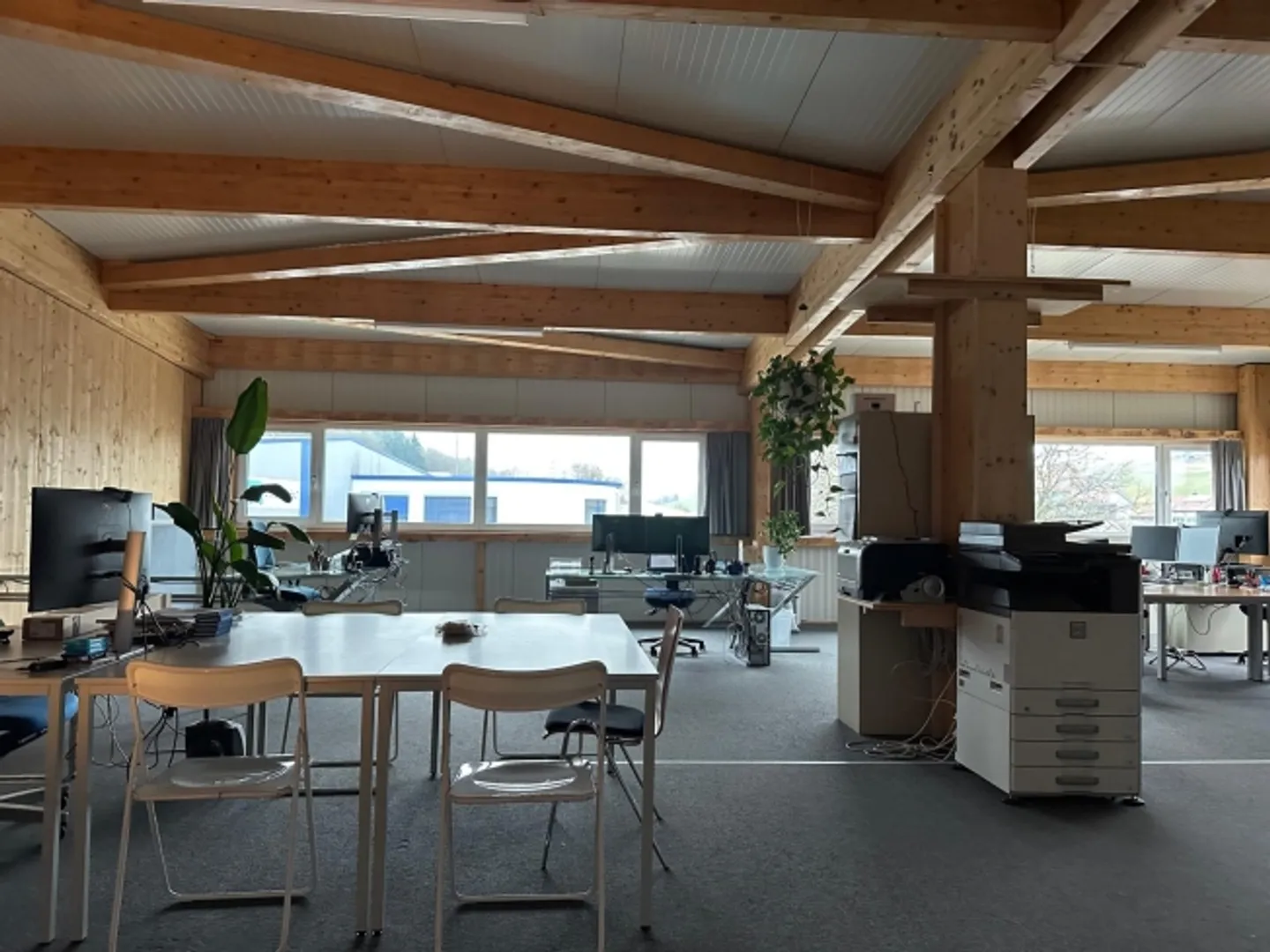 Commercial - Photo 3 of 7