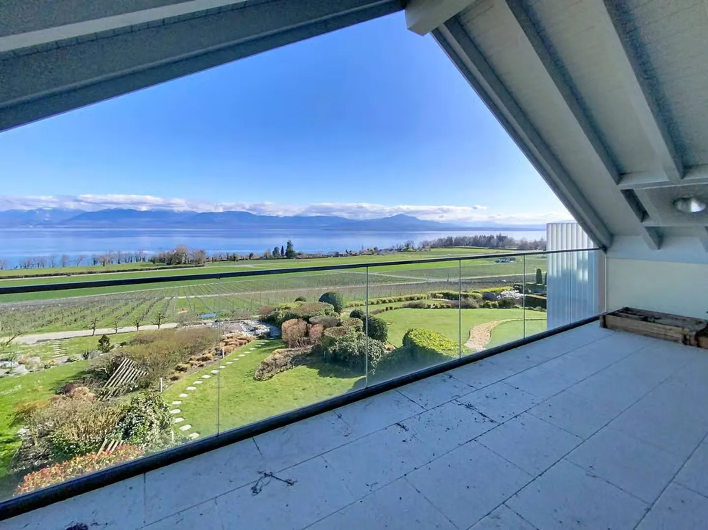 Wunderschöne Wohnung mit Aussicht - Foto 3 von 13