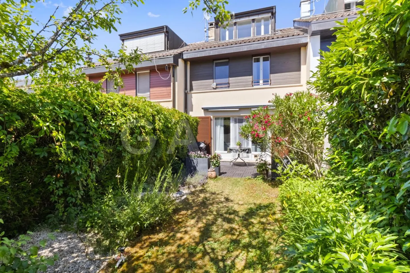 Familienvilla in einer privaten Residenz - Foto 1 von 13