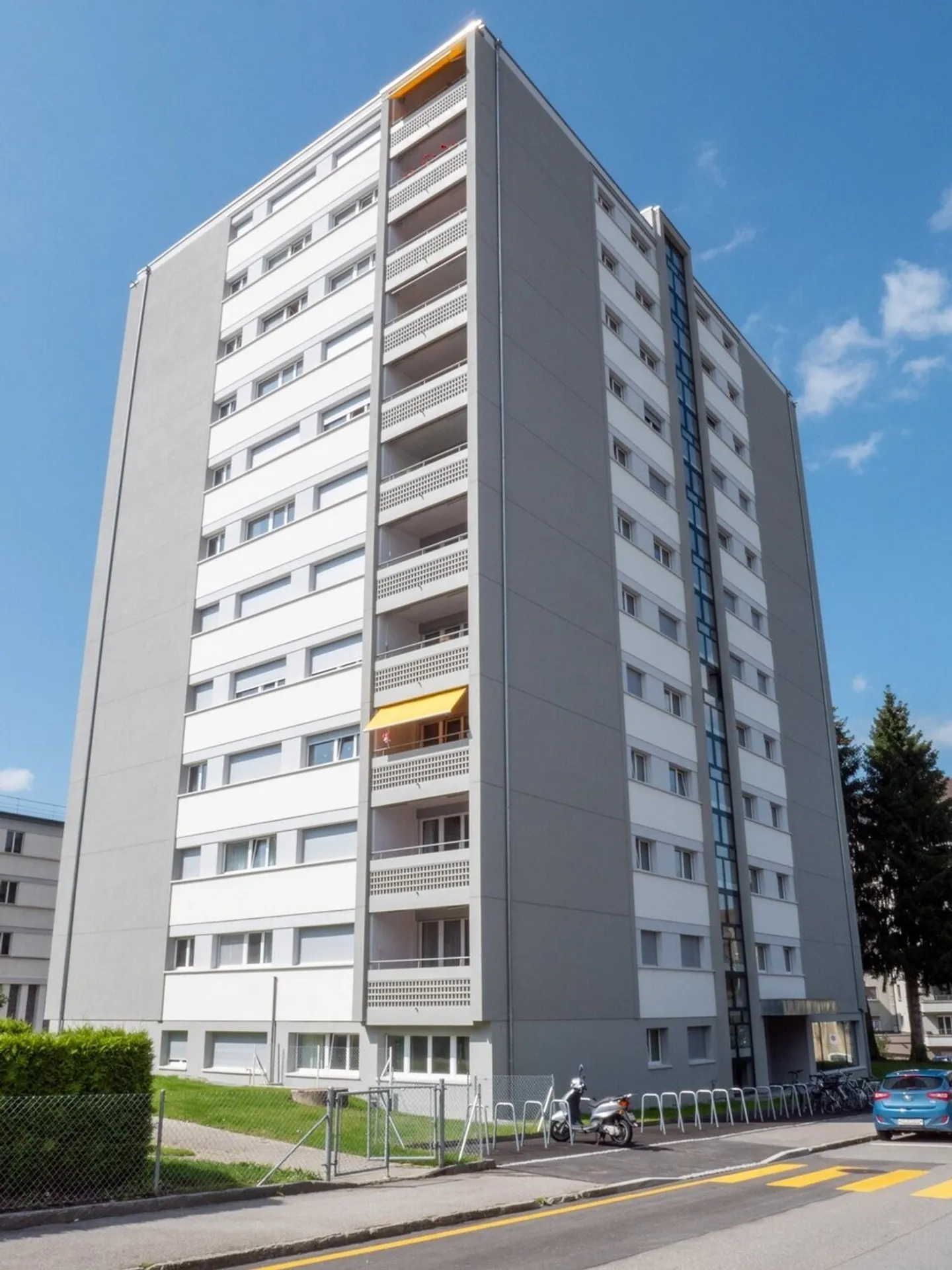 Appartamento 4.5 stanze in mansarda con balcone - Foto 1 di 12