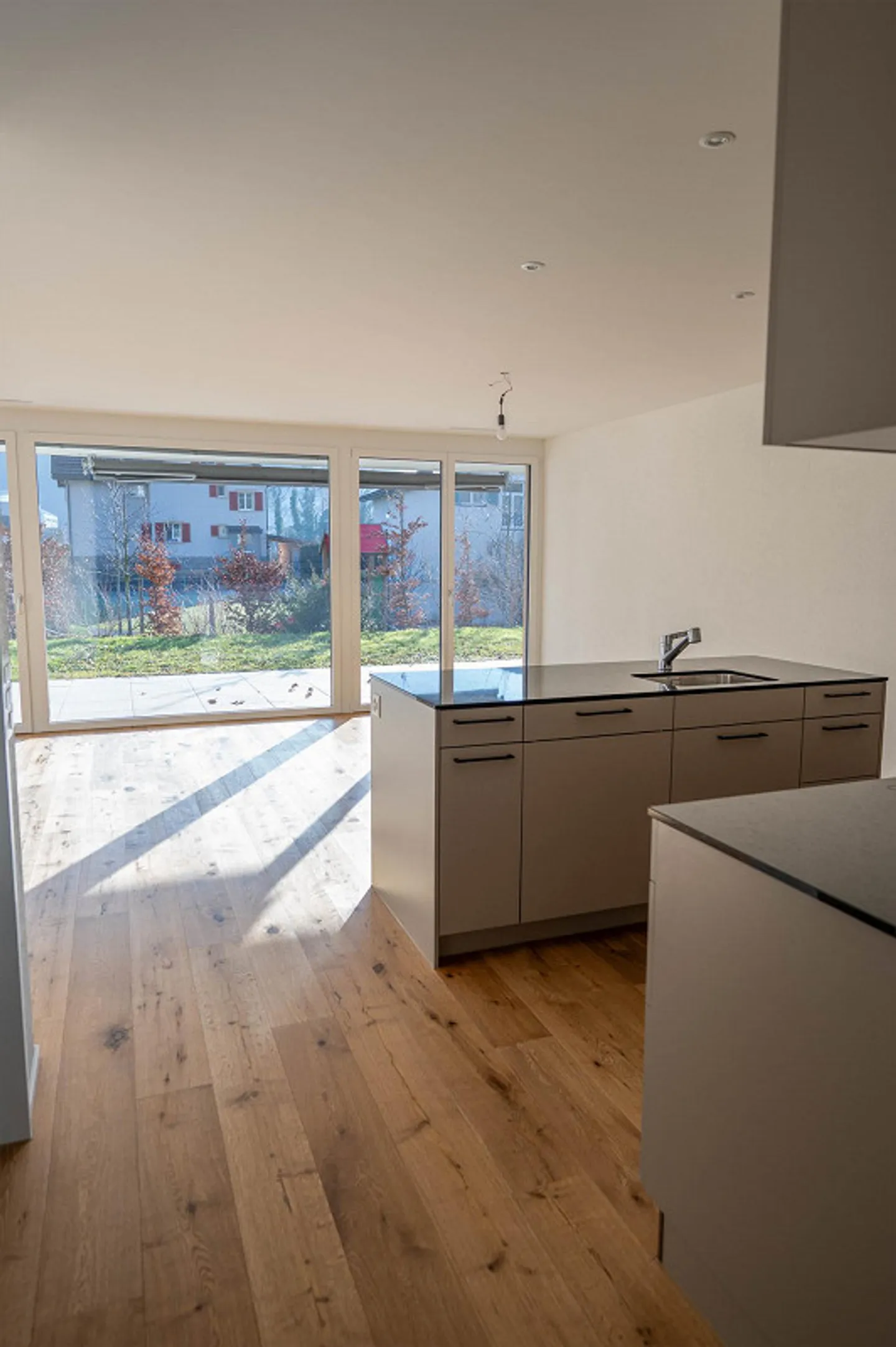 Appartement de jardin 2,5 pièces à Weesen - Photo 3 sur 19