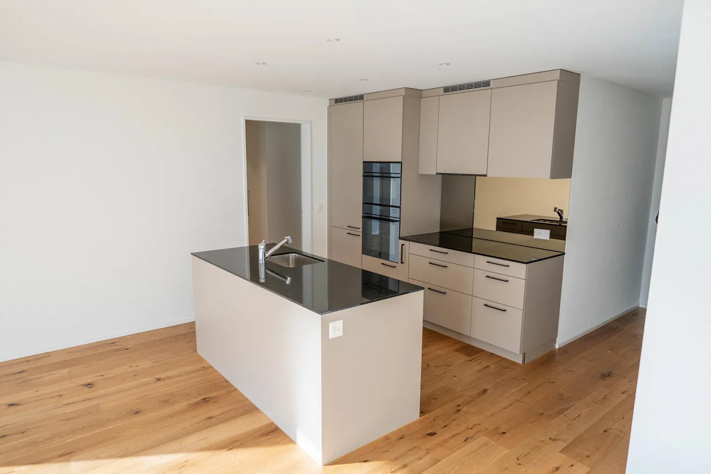 Appartement de jardin 2,5 pièces à Weesen - Photo 1 sur 19